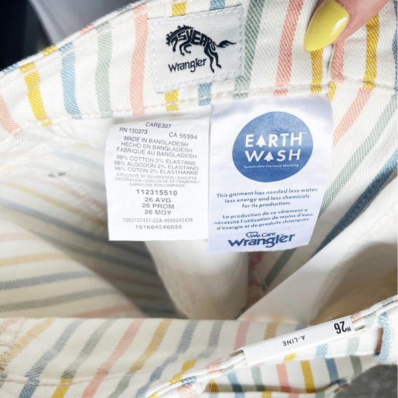 Wrangler NWT A-Line Stripe Shorts - Picture 6 of 10